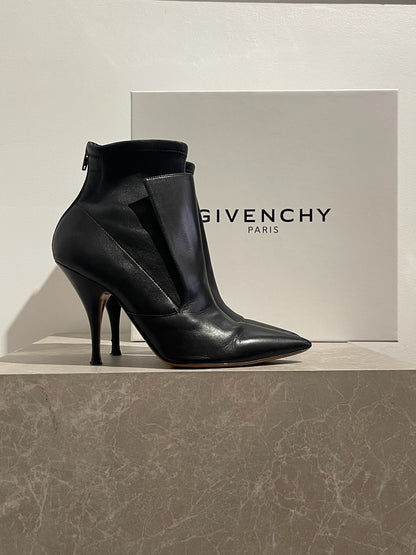 Bottines Givenchy noires T.37