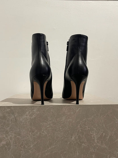 Bottines Gianvito Rossi noires T.39