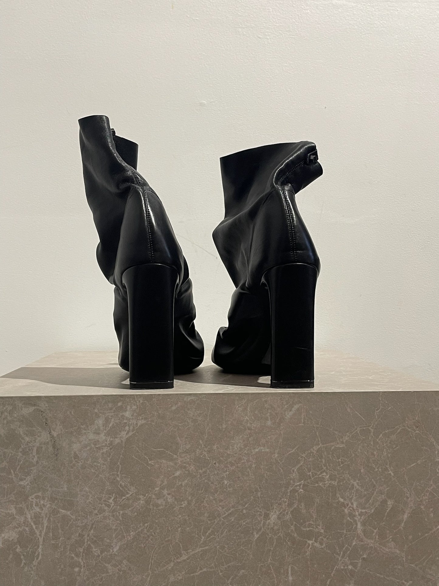 Bottines Nicholas Kirkwood noires T.37