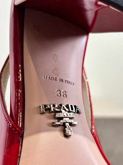 Escarpins Prada rouges T.36