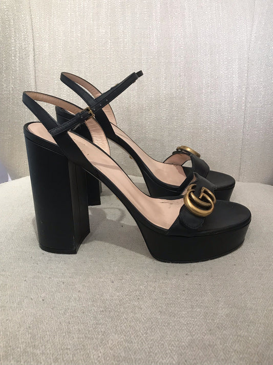 Sandales Gucci noires T.40,5