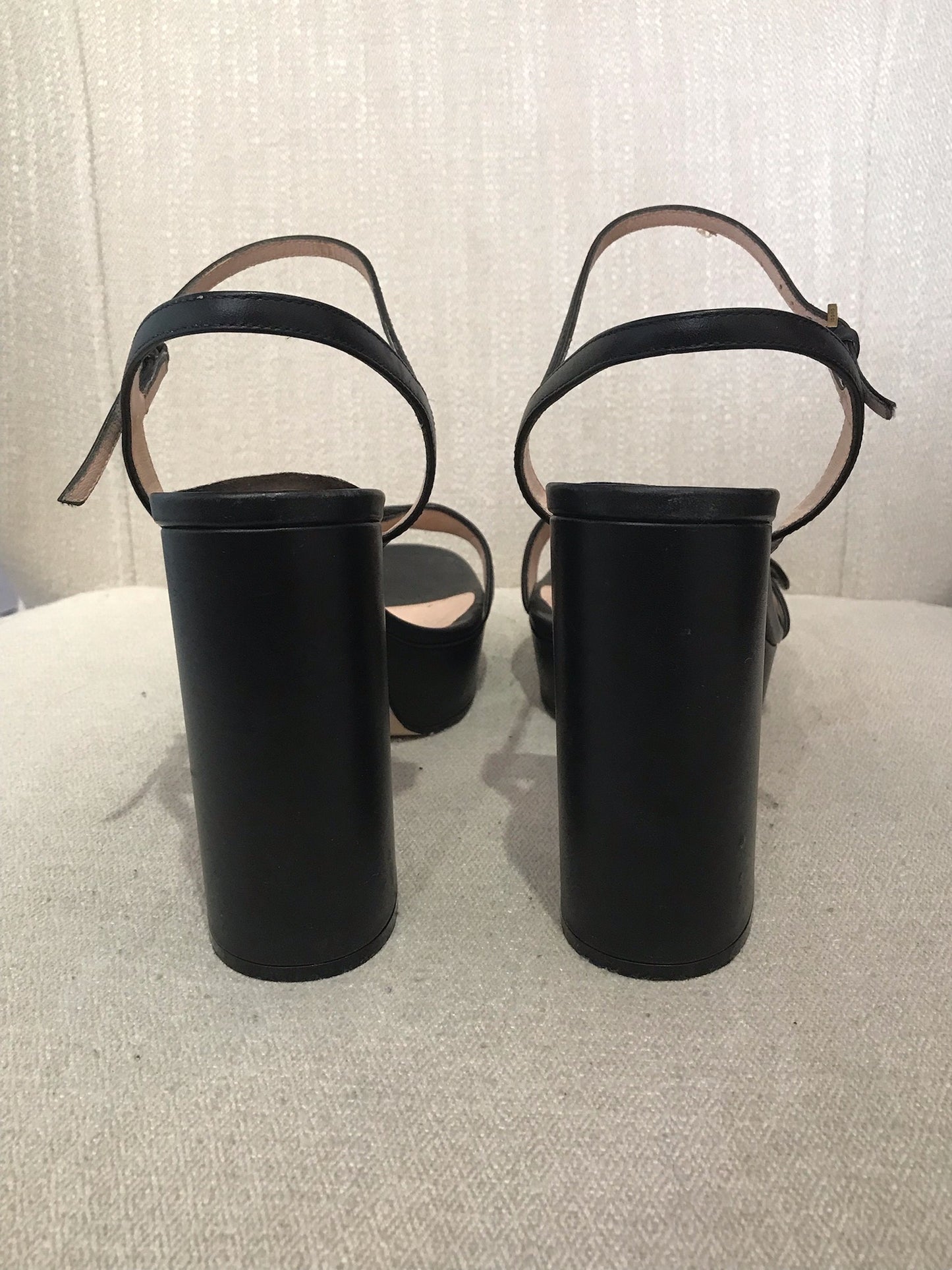 Sandales Gucci noires T.40,5