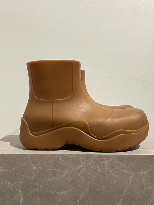 Bottines Bottega Veneta Puddle camel T.40