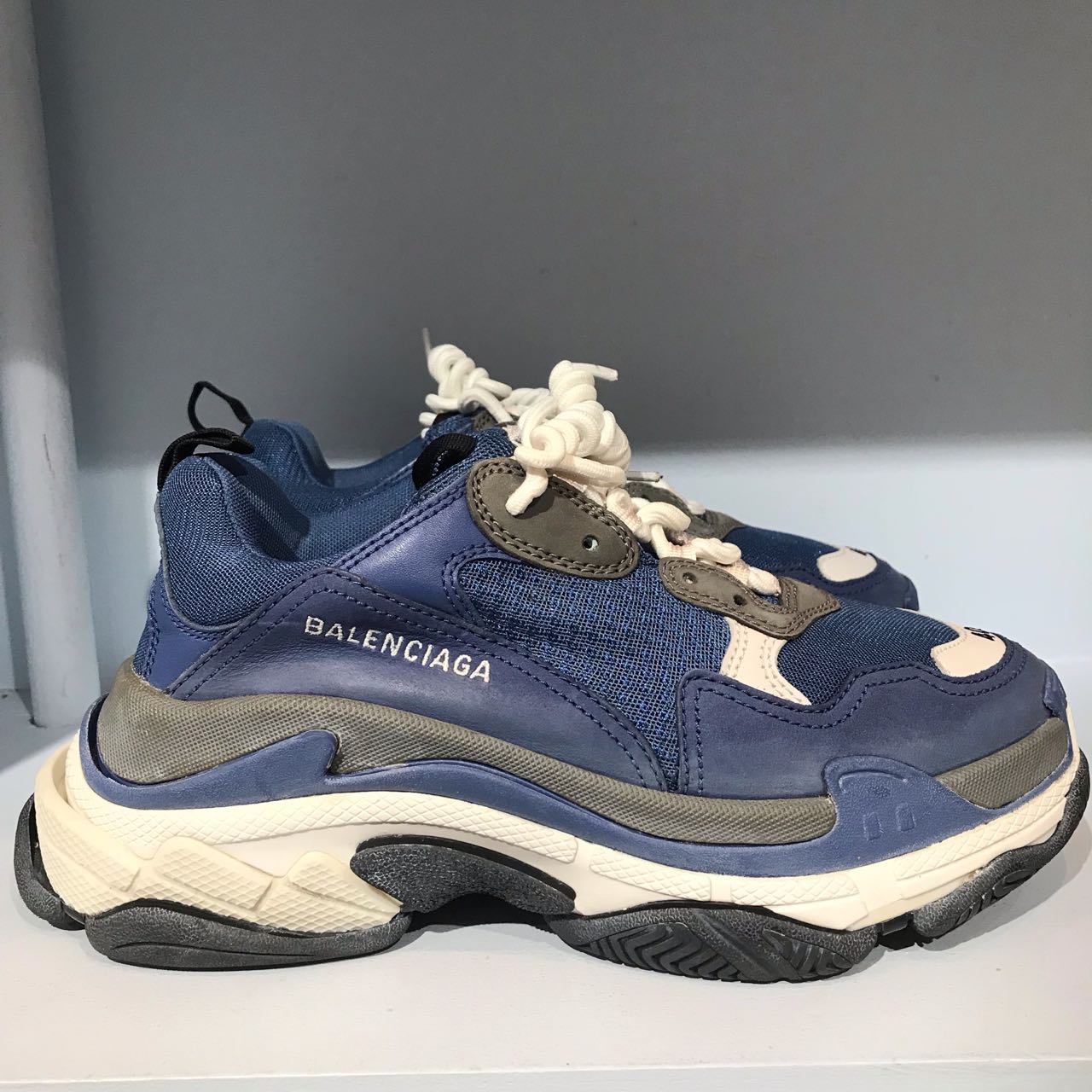 Baskets Balenciaga Triple S T.40