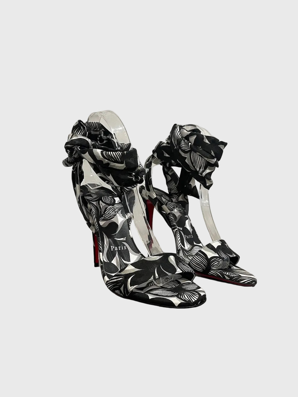 Sandales Christian Louboutin noires T.38