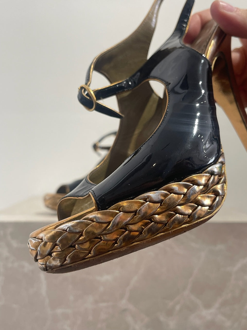 Escarpins Yves Saint Laurent noirs T.35,5