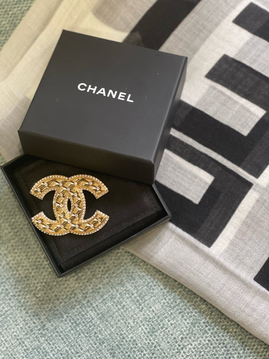 Broche Chanel CC dorée NEUVE