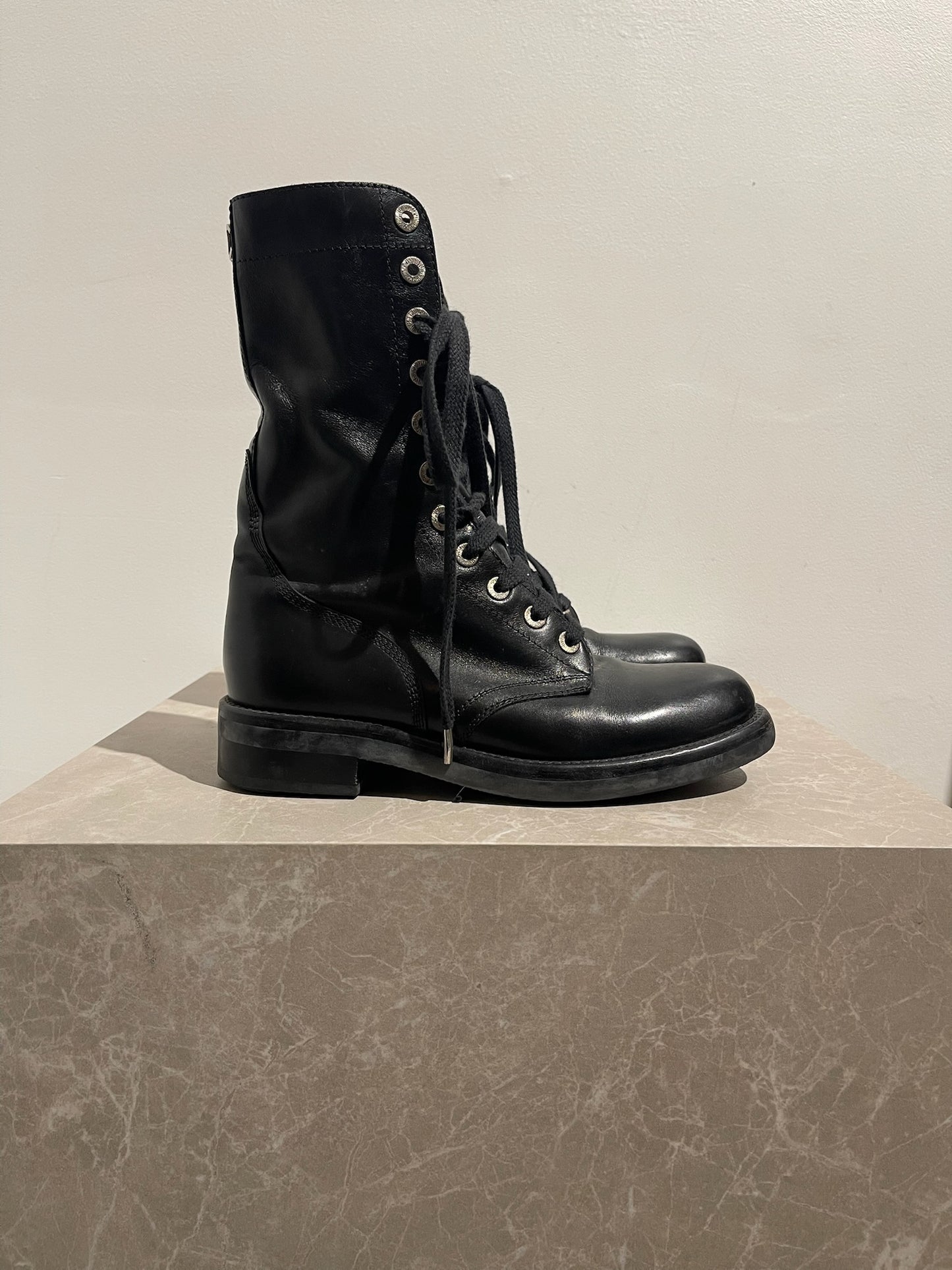 Bottes Chanel noires T.37,5