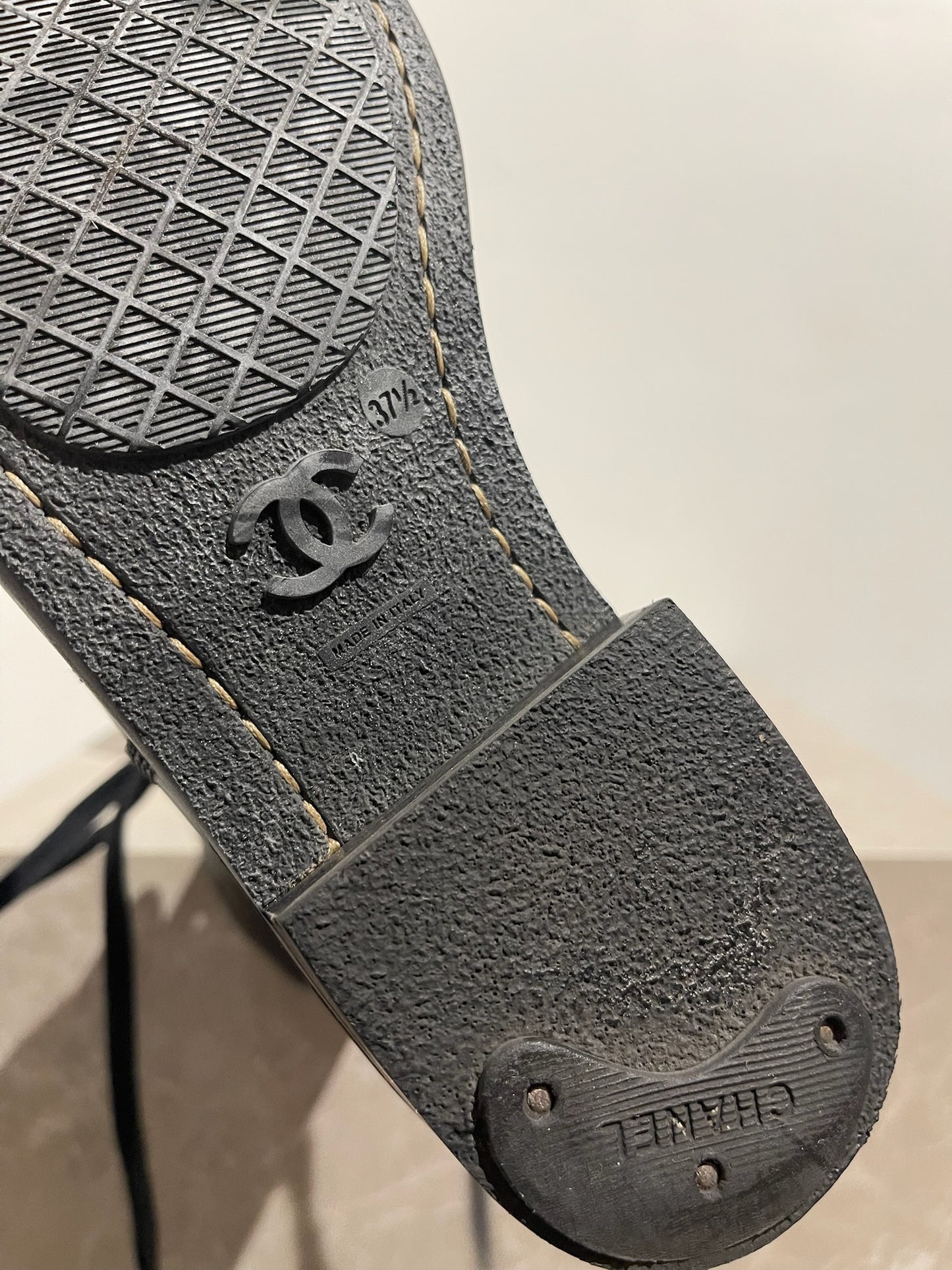 Bottes Chanel noires T.37,5