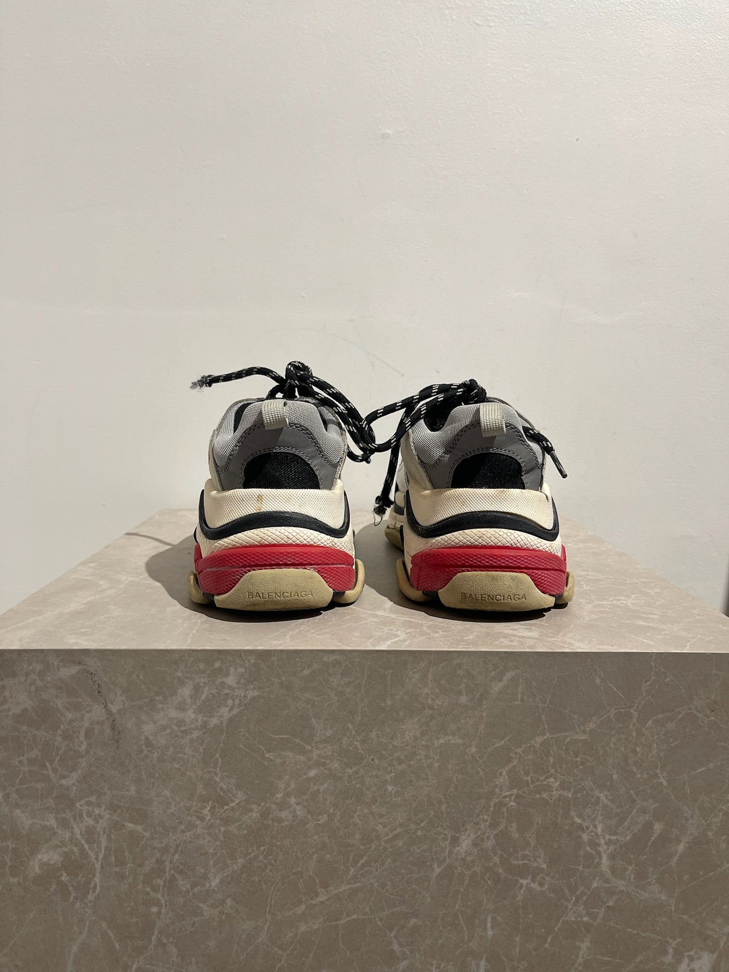 Baskets Balenciaga Triple S T.37