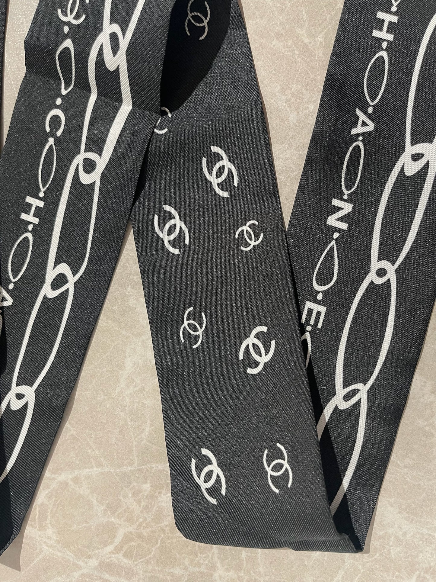 Foulard slim bandeau Chanel noir