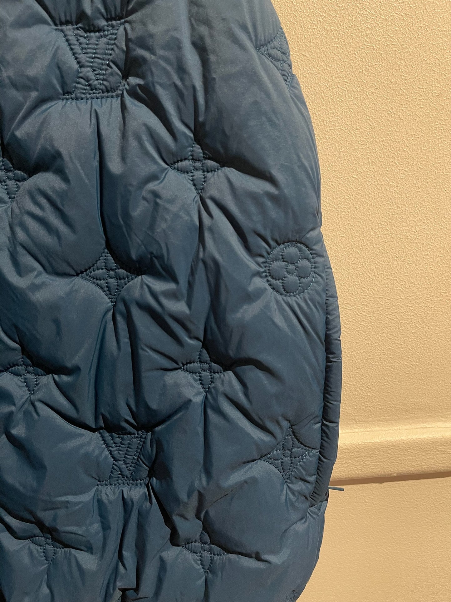 Doudoune Louis Vuitton bleue T.44