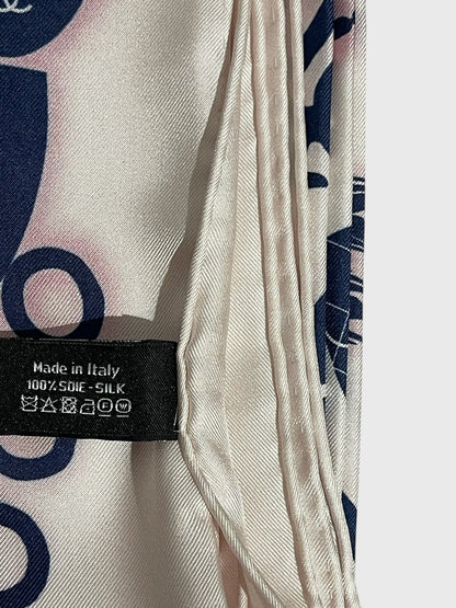 Foulard Chanel blanc et bleu