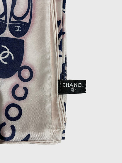 Foulard Chanel blanc et bleu