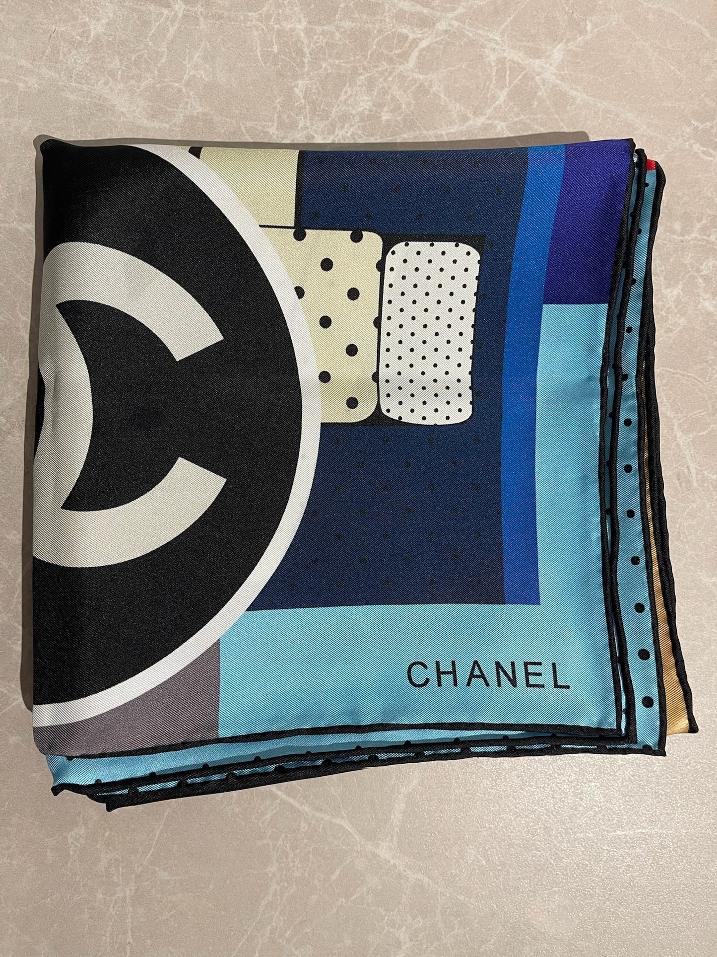 Foulard Chanel bleu