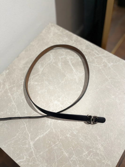 Ceinture Chanel noire CC T.80
