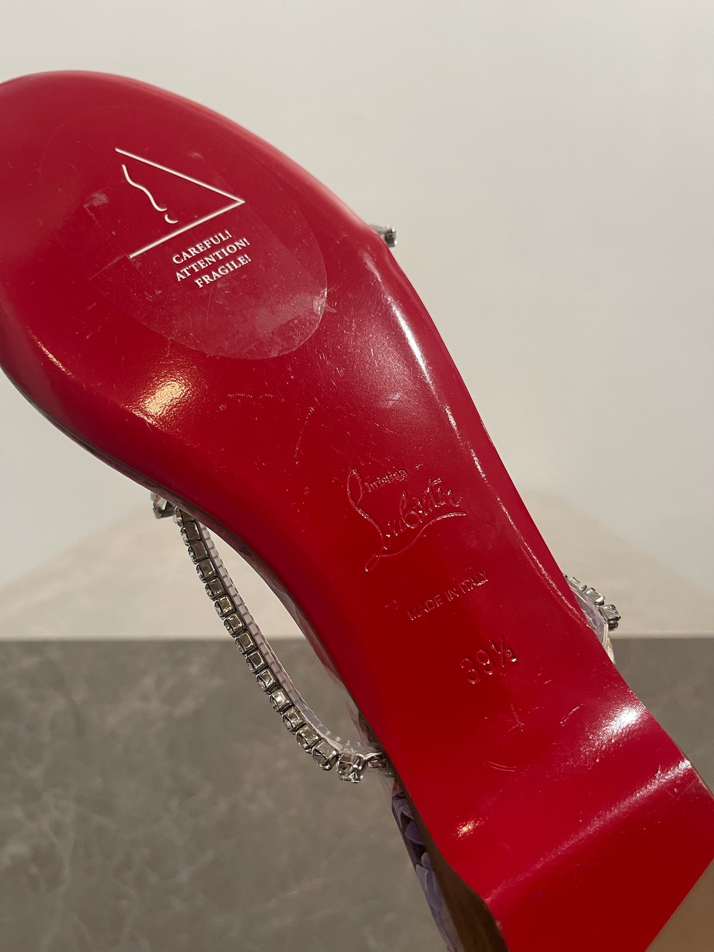 Sandales Christian Louboutin argents T.39,5