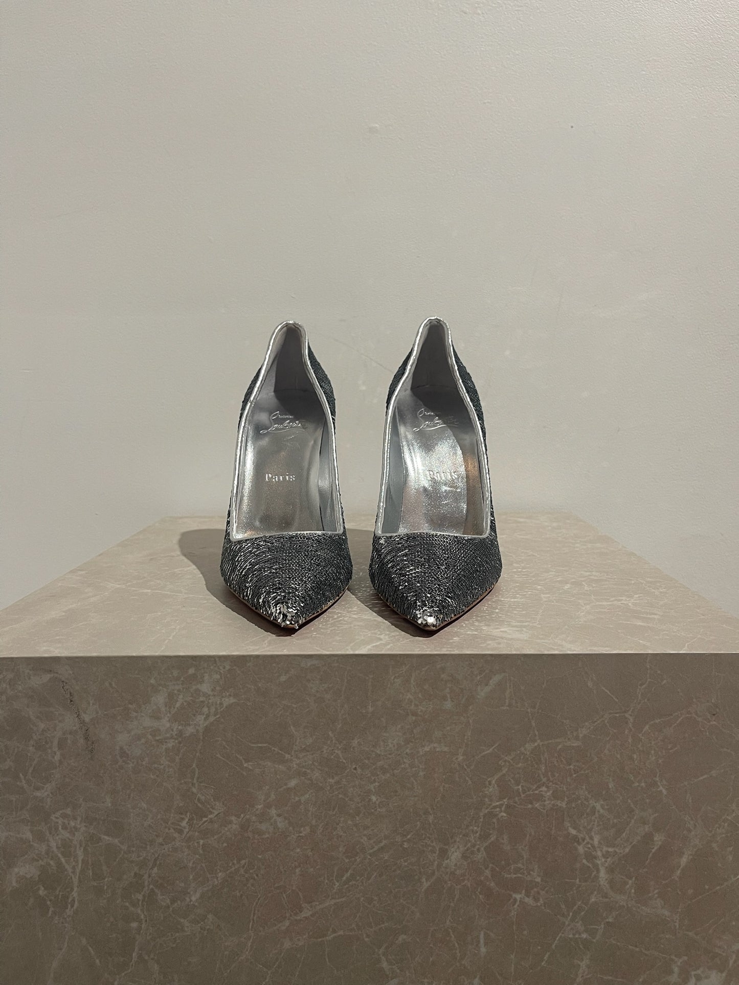 Escarpins Christian Louboutin argents T.39