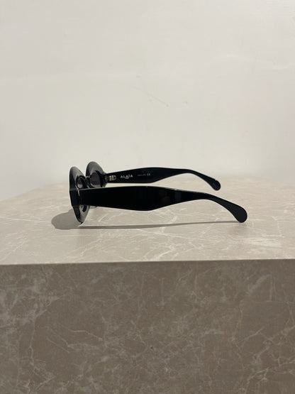 Lunettes de soleil Alaia noires