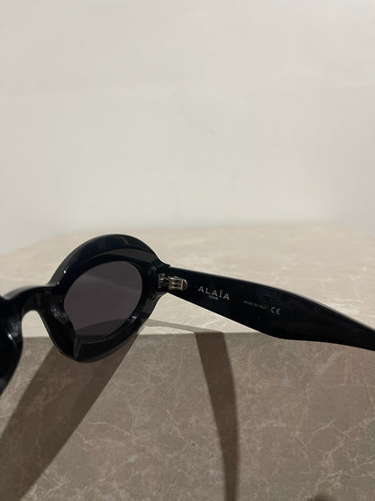 Lunettes de soleil Alaia noires