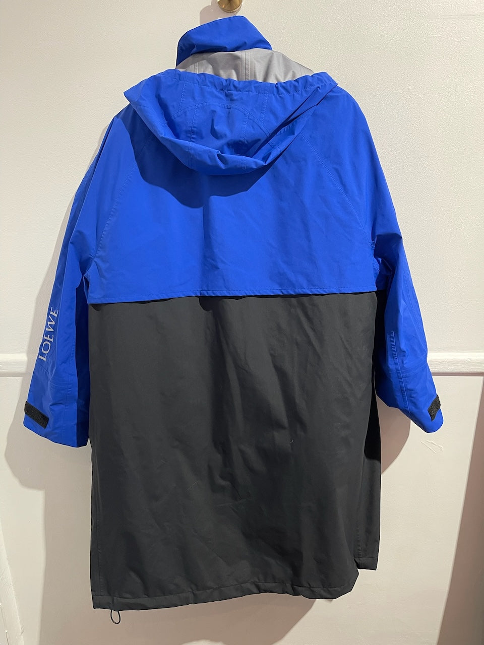 Manteau Loewe x Gore-Tex T.46 NEUF