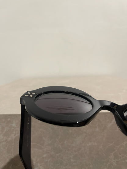Lunettes de soleil Alaia noires