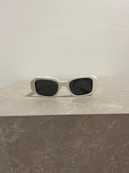 Lunettes de soleil Prada blanches