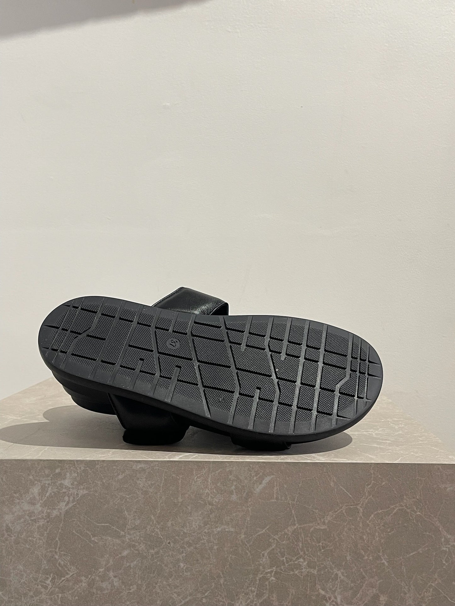 Mules Maison Margiela noires T.37