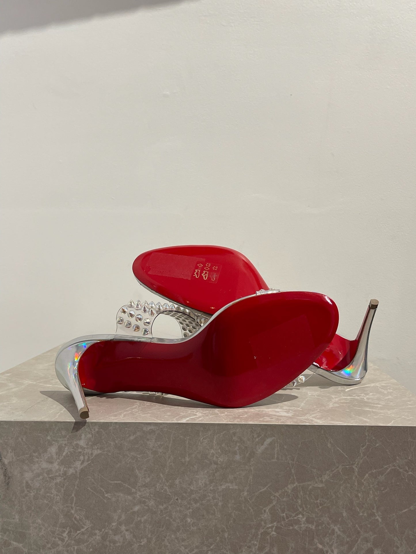 Mules Christian Louboutin T.39,5 NEUVES