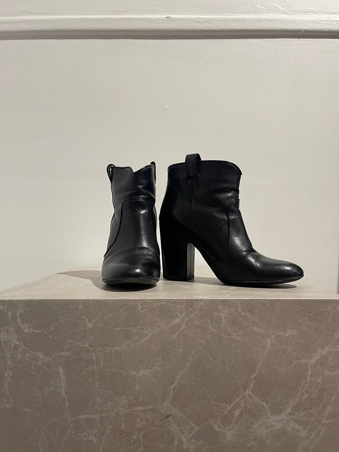 Boots Laurence Dacade noires T.36