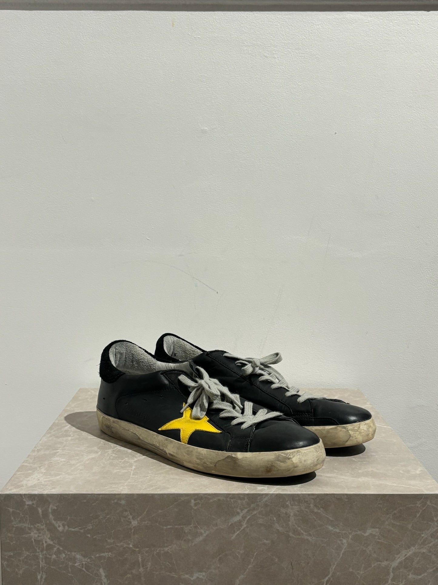 Baskets Golden Goose T.44