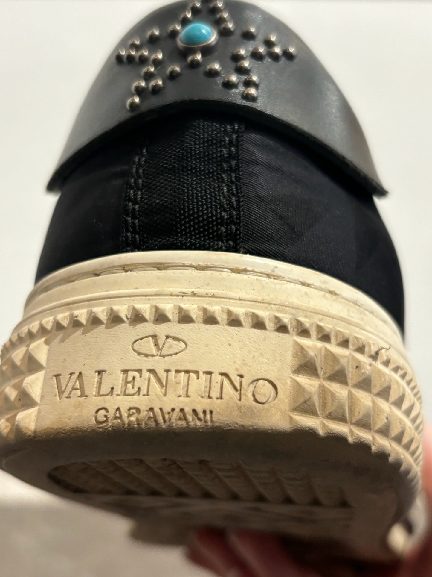 Baskets Valentino T.44