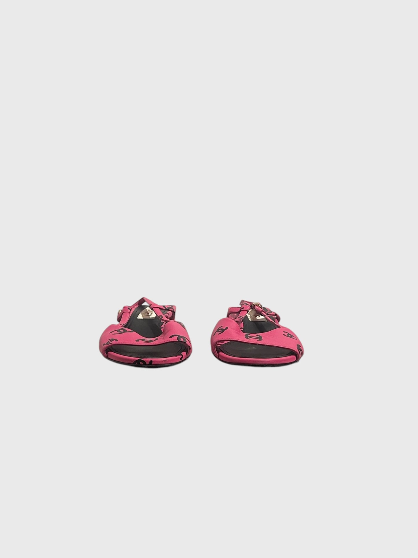 Sandales Chanel roses T.38