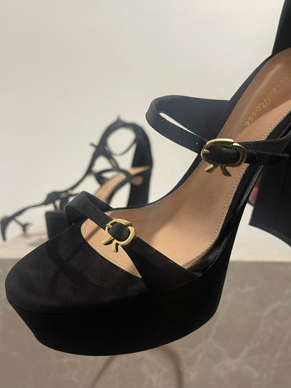 Sandales Gianvito Rossi noires T.38