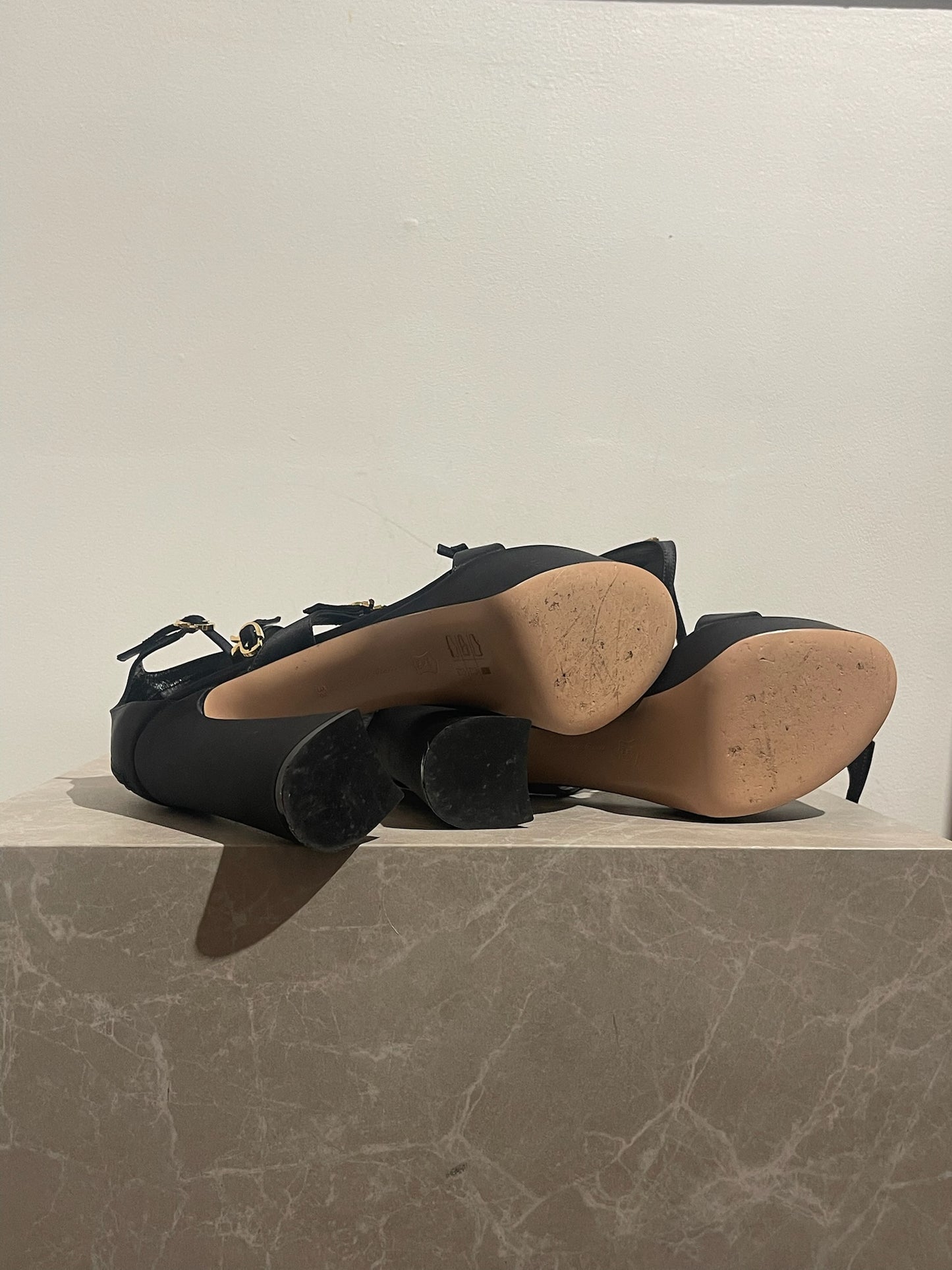 Sandales Gianvito Rossi noires T.38