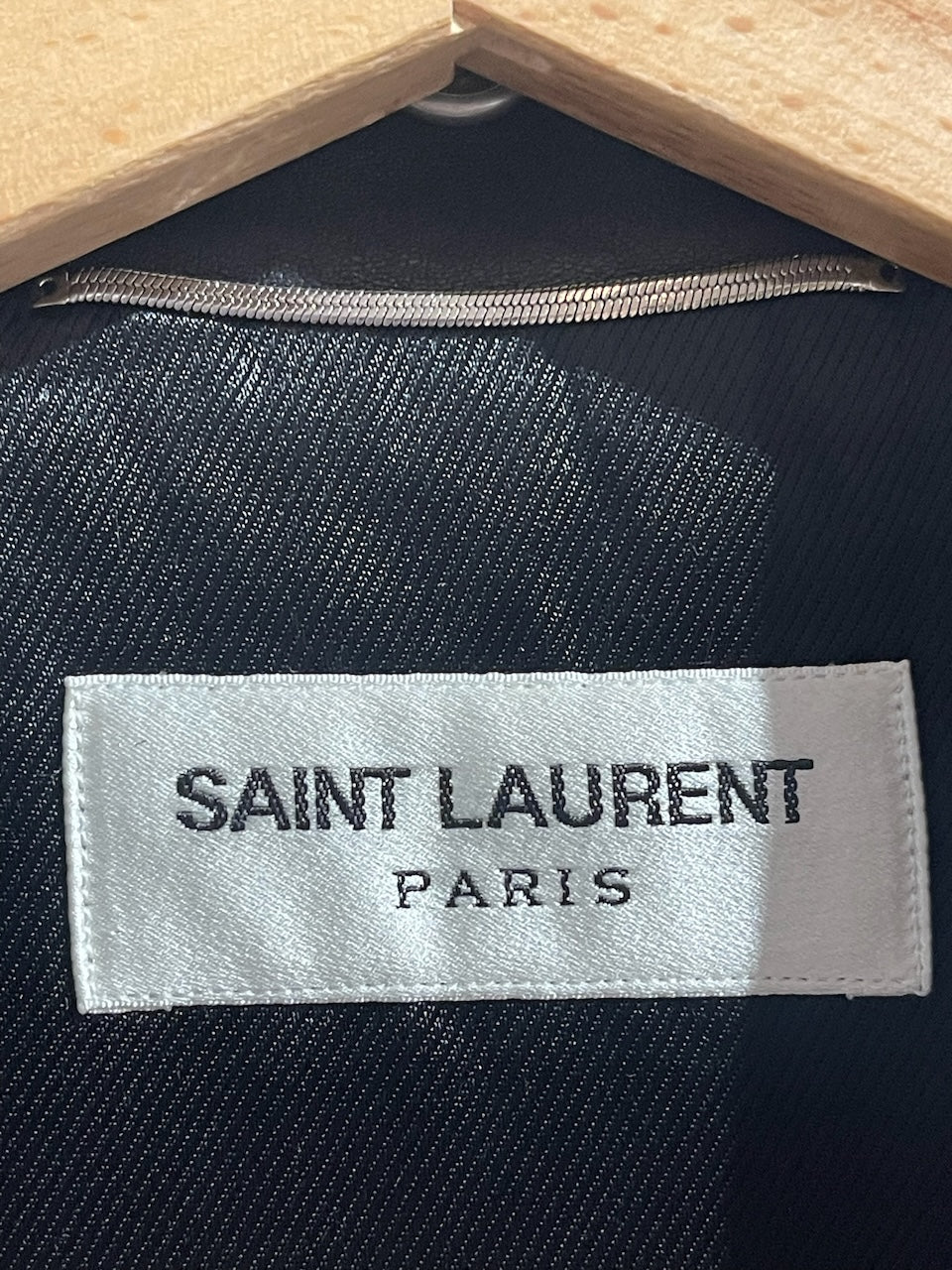 Perfecto Saint Laurent noir T.48