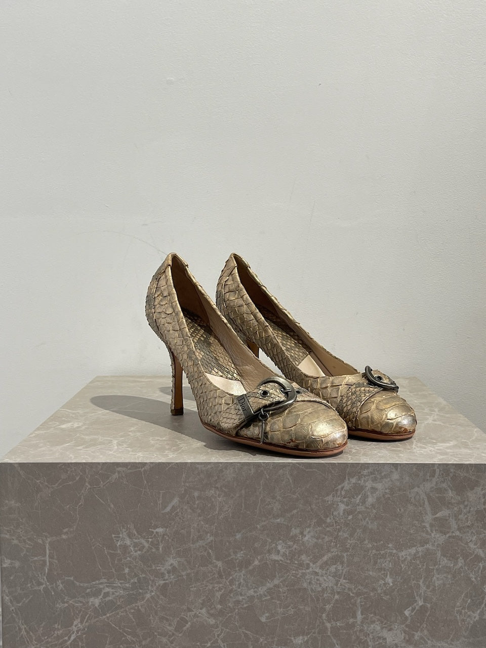 Escarpins Dior beige T.40,5