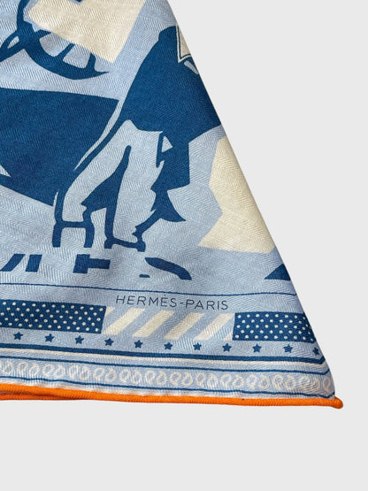 Foulard Hermes triangle
