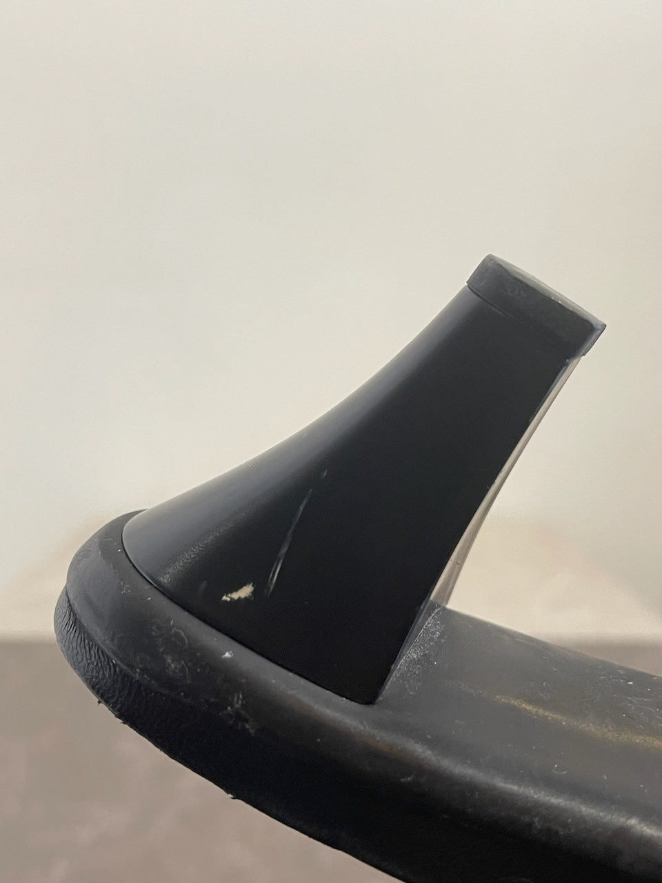 Mules Prada noires T.39