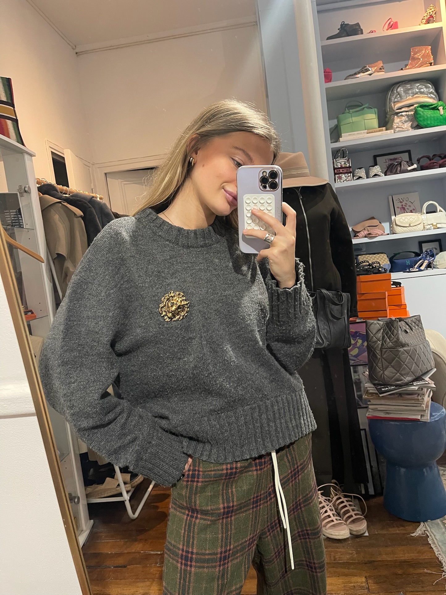 Broche Saint Laurent Lion