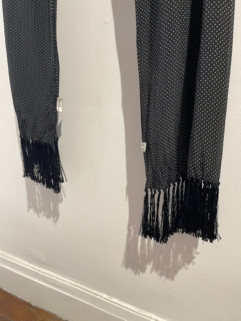 Foulard Saint Laurent à pois noir