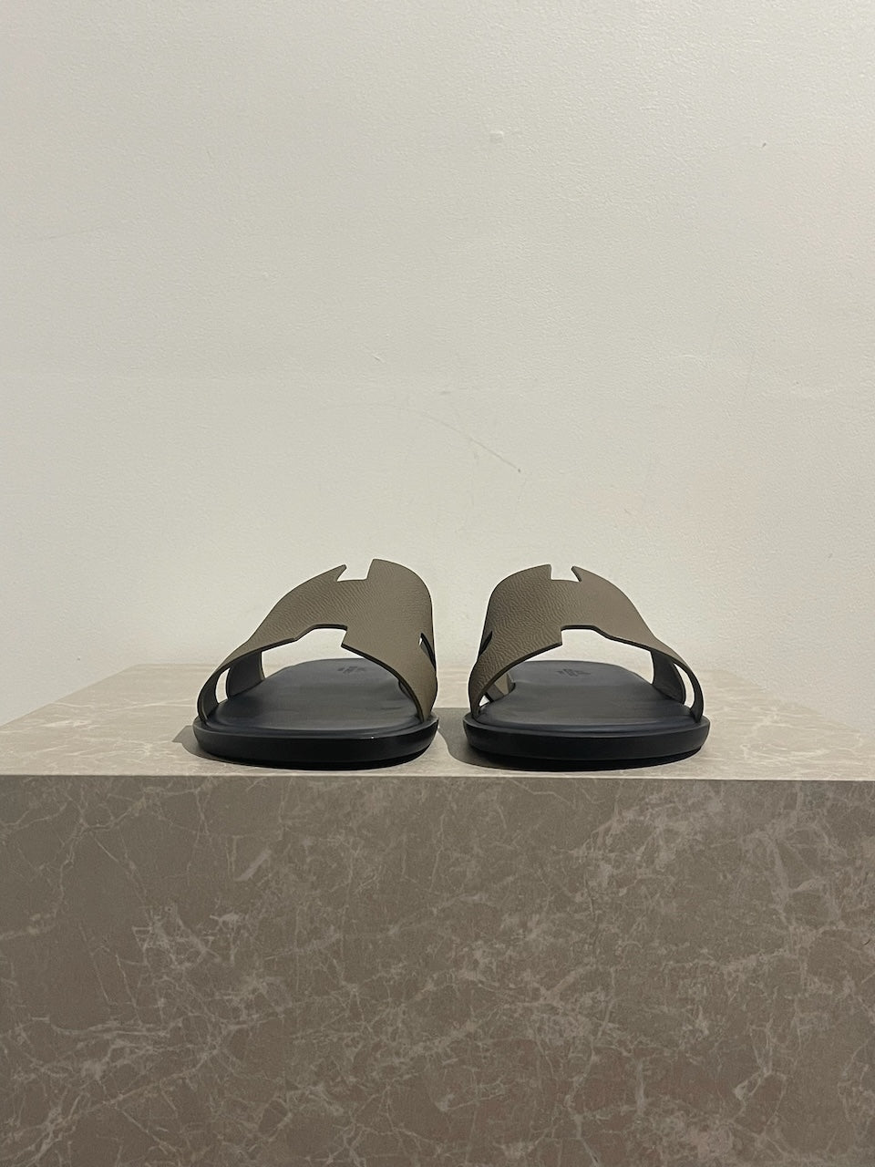 Mules Hermès Izmir étoupe T.43 NEUVES