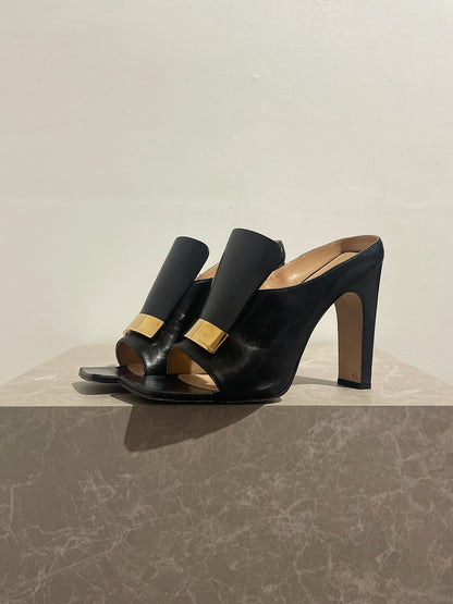 Mules Sergio Rossi noires T.39,5