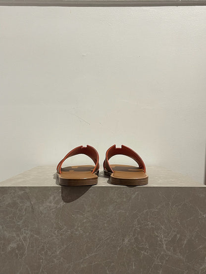 Mules Hermès Izmir camel T.39