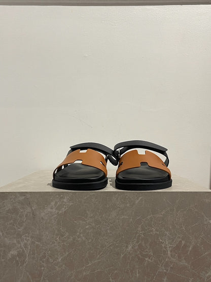 Sandales Hermès Chypre noires T.42,5