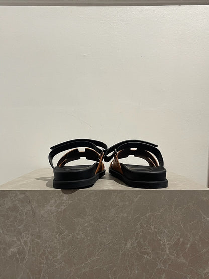 Sandales Hermès Chypre noires T.42,5