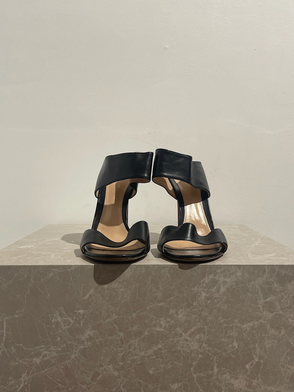 Sandales Sergio Rossi noir T.40,5