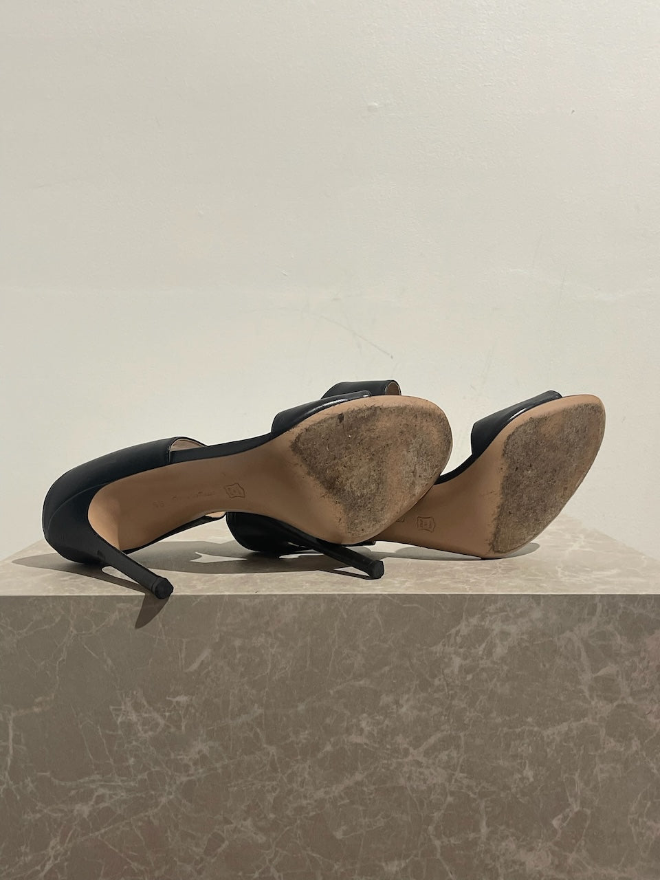 Sandales Sergio Rossi noir T.40,5