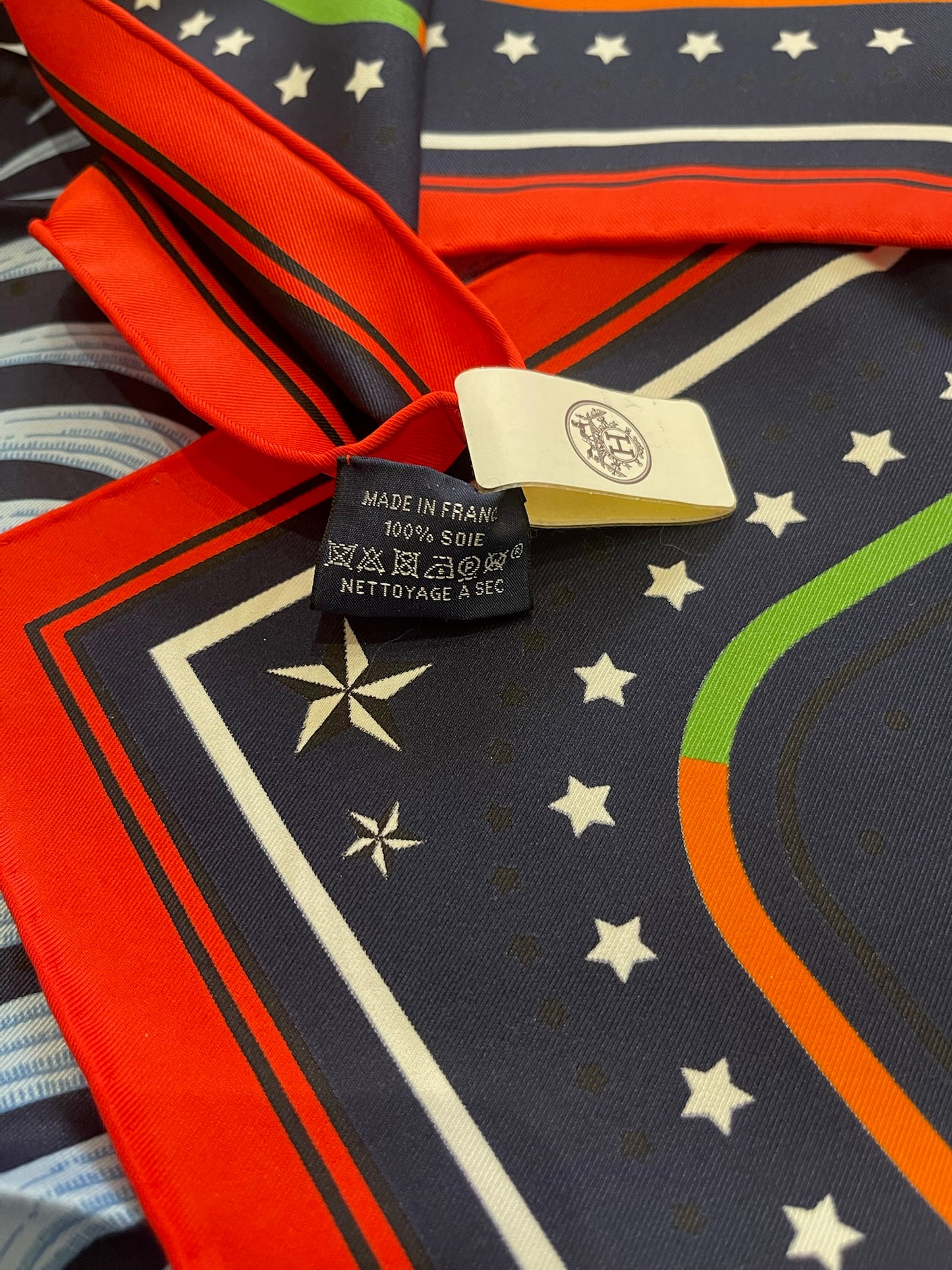 Foulard 70 Hermès Tigre Royal Fleuri