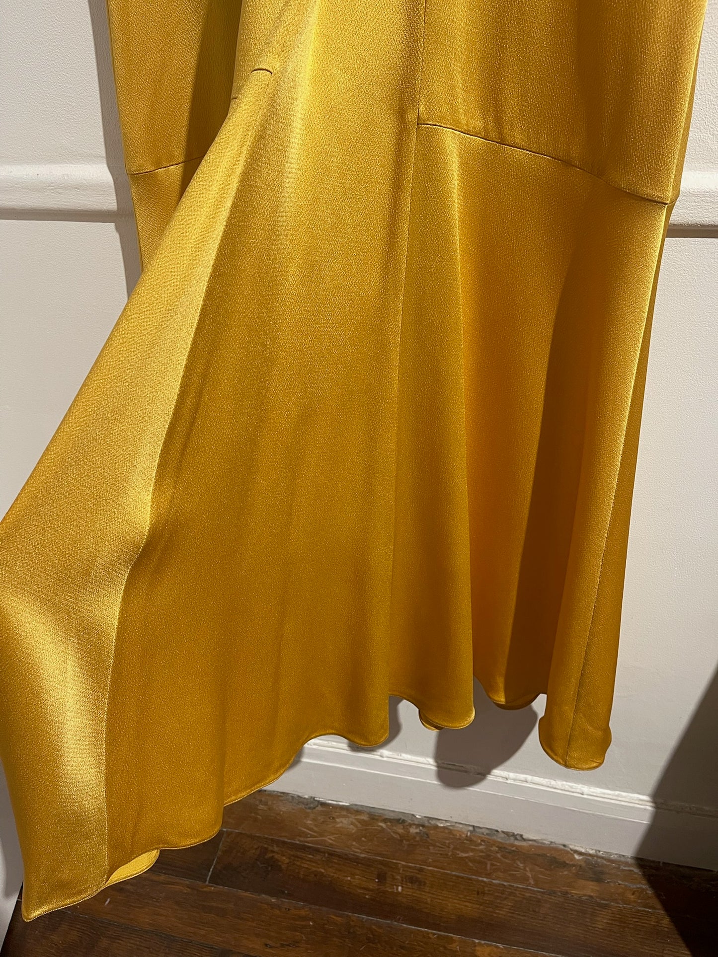 Robe Valentino jaune T.34